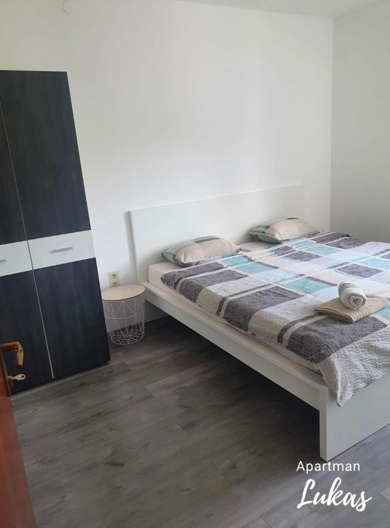 Apartmani Mazzarolli Jadranovo Cameră foto