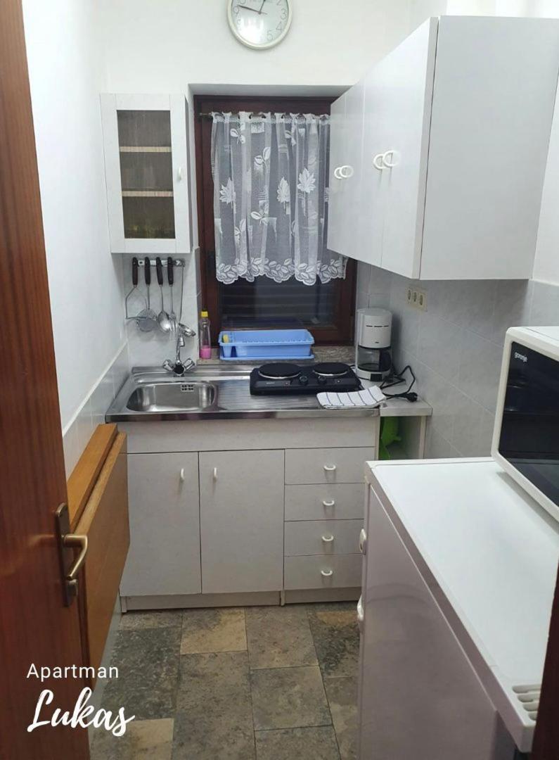 Apartmani Mazzarolli Jadranovo Cameră foto